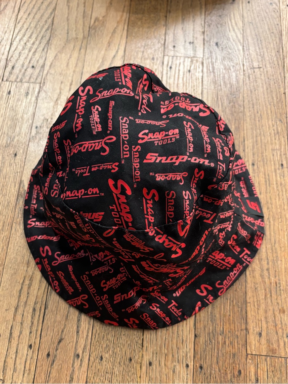 Snap-on Reversible Red and Black Bucket Hat